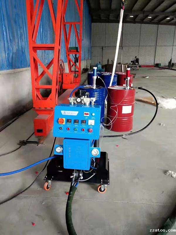 轻钢别墅外墙保温有什么好的材料和方法?(图1) 轻钢别墅建筑保温施工聚氨酯发泡机